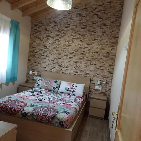 Casa Ninas Alojera